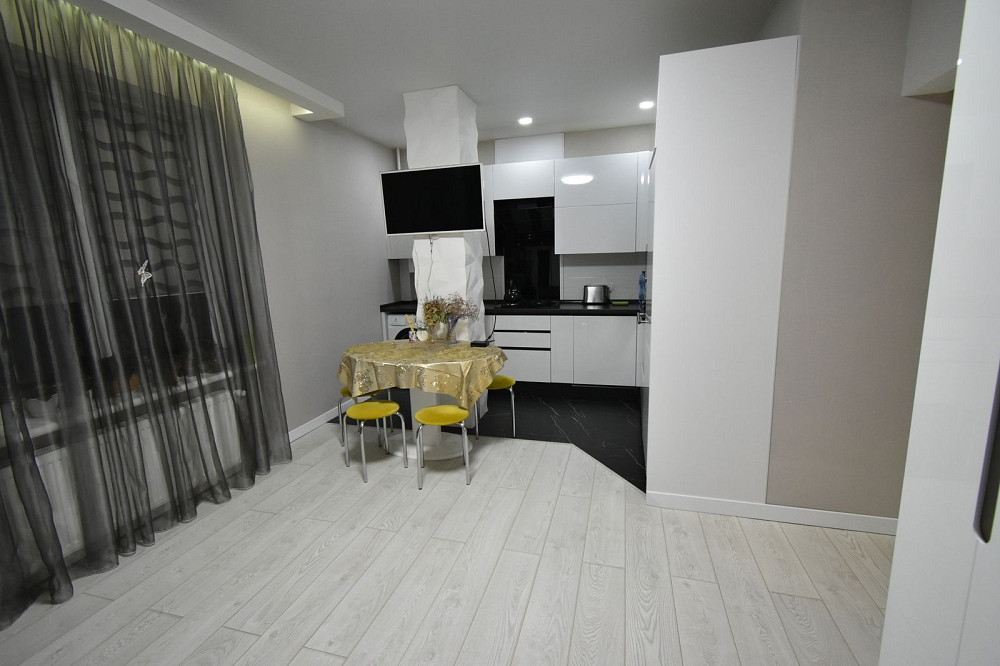 2к. квартира с евроремонтом Черноморск - изображение 2