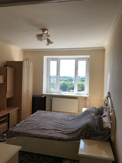 Продам 3-кімнатну квартиру Дубно - зображення 1