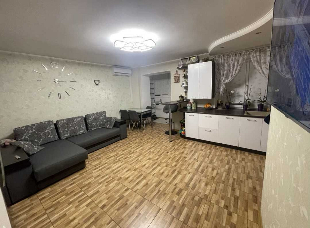 № 13131 - 3 к. квартира, Богунія, Пр Миру, 8/9 пов, цегла Житомир - изображение 1