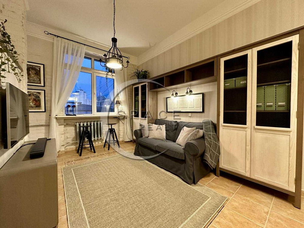 Світло є! Газ! Оренда авторської 2к квартири у Центрі! Шовковична 13 Киев - изображение 1