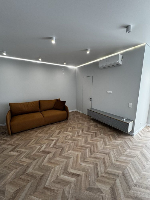 Продаж 1-к кв 39.1 м2 Каштанова 26Г Обухов - изображение 2