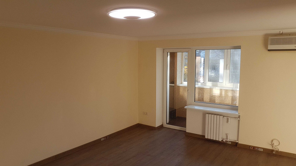 Продам свою 1-к кв-ру "студию" Ю. Словацкого, 10 - (Центр, Набережная) Дніпро - зображення 1