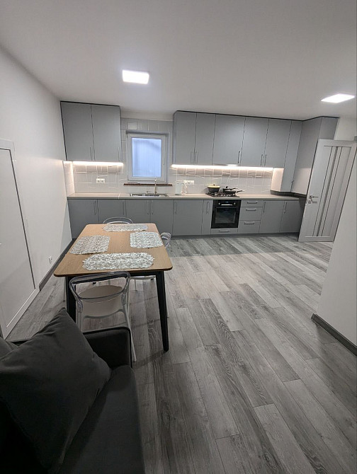 Перша оренда 2х в районі Автовокзалу Рівне - зображення 1