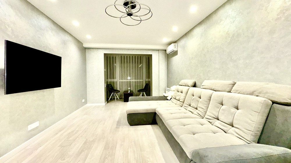 Срочно сдам 3-ком на левом берегу Кам`янське (Запорізька обл.) - зображення 1