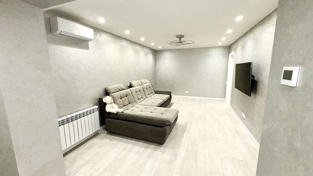 Срочно сдам 3-ком на левом берегу Кам`янське (Запорізька обл.) - зображення 2