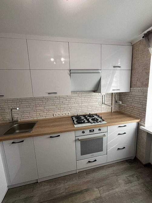 Продам красивую современную 2 к/к  в Соляных, остановка «Плавбассейн» Миколаїв - зображення 1