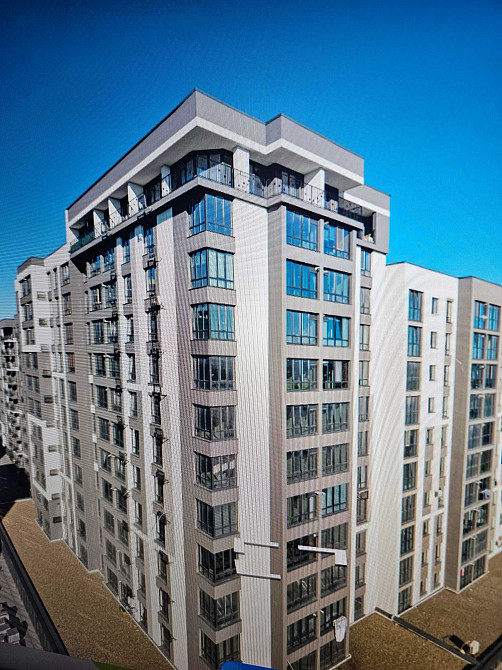 2 кімнатна квартира Паркова Алея 67м. Угорники - зображення 1