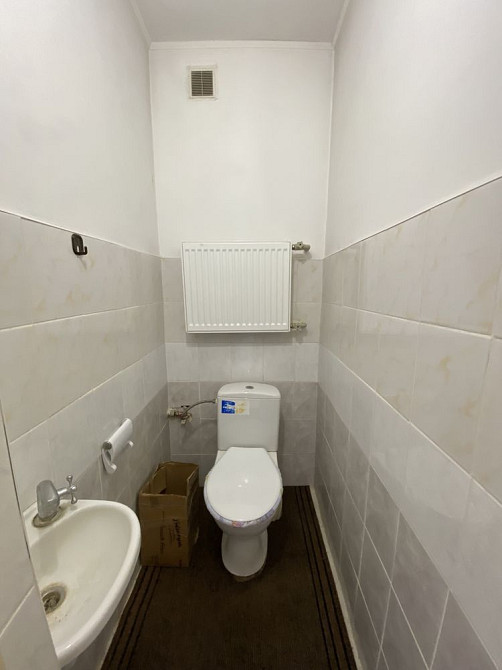 2-кім.біля парку Шевченка.Вільна!.Можна на короткий термін. Рівне - зображення 2