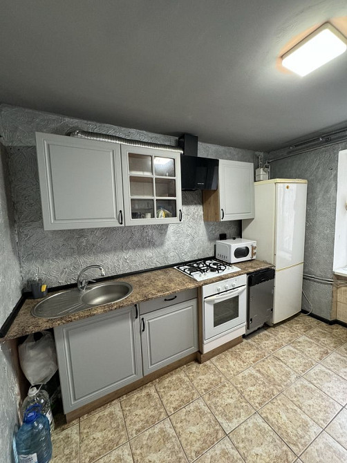 Здається в оренуду 3 кімнатна квартира вул РУСЬКА Чернівці - зображення 3