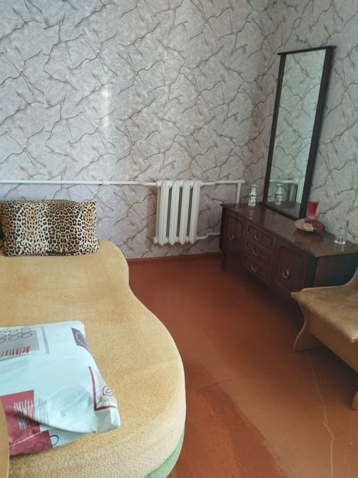 Сдам на доительный срок 2 ком.на Парковой Черноморск - изображение 4