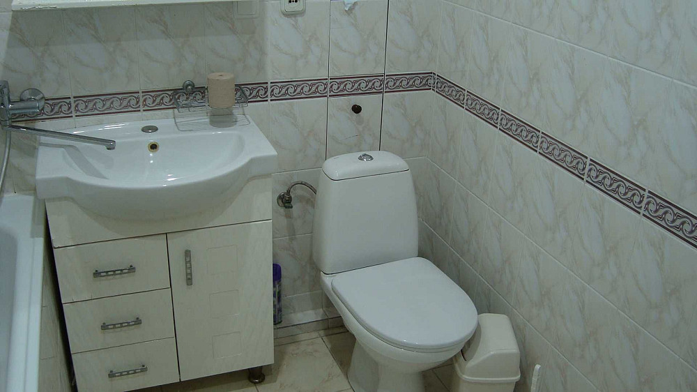 Сдам 2 ком. квартиру 14 школа автономка владелец Умань - зображення 2