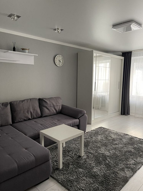 3 кімнатна квартира новобудова з меблями та технікою Горішні Плавні - зображення 1