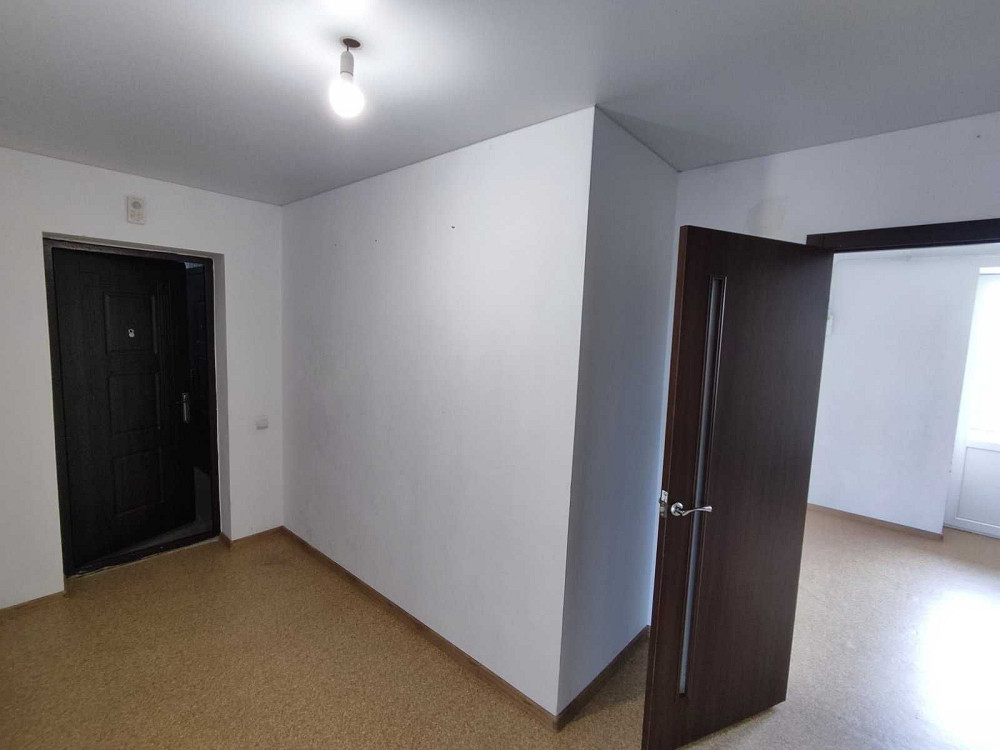 Однокімнатна 43м2 з базовим ремонтом ТЕРМІНОВО Хмельницький - зображення 2