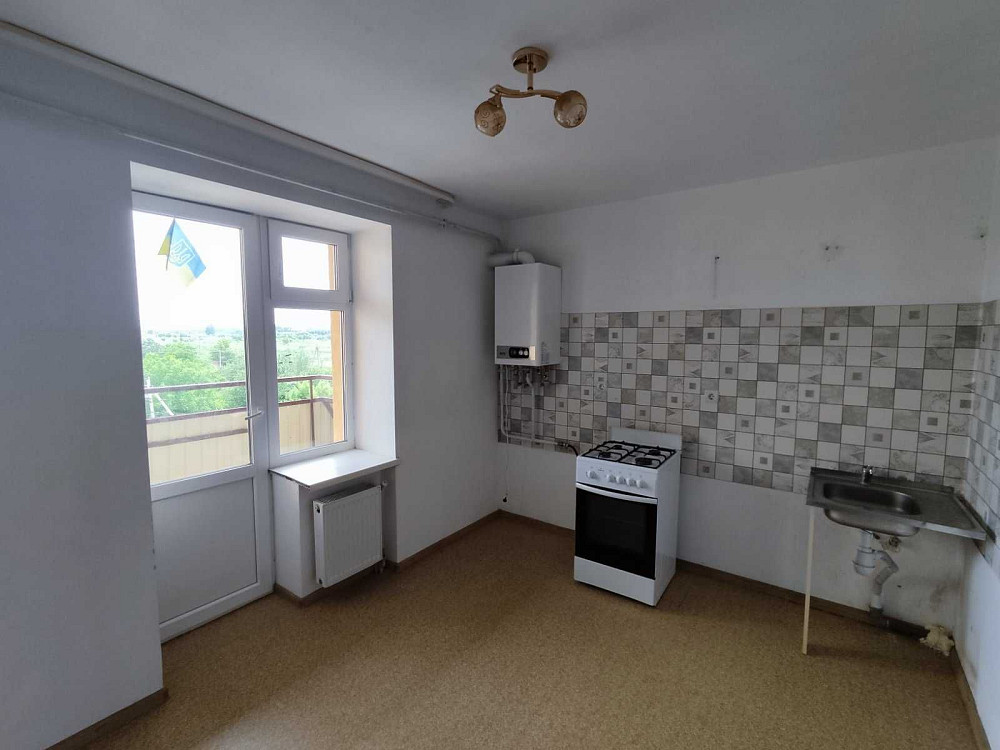 Однокімнатна 43м2 з базовим ремонтом ТЕРМІНОВО Хмельницький - зображення 1