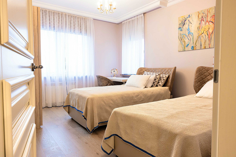 Продаж розкішної 3-к квартири з терасою та ремонтом вул.Під Голоском. Львів - зображення 6