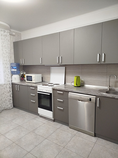 Сдам 1 ком кв 43м  ЖК 49 жемчужина Лиманка - изображение 1