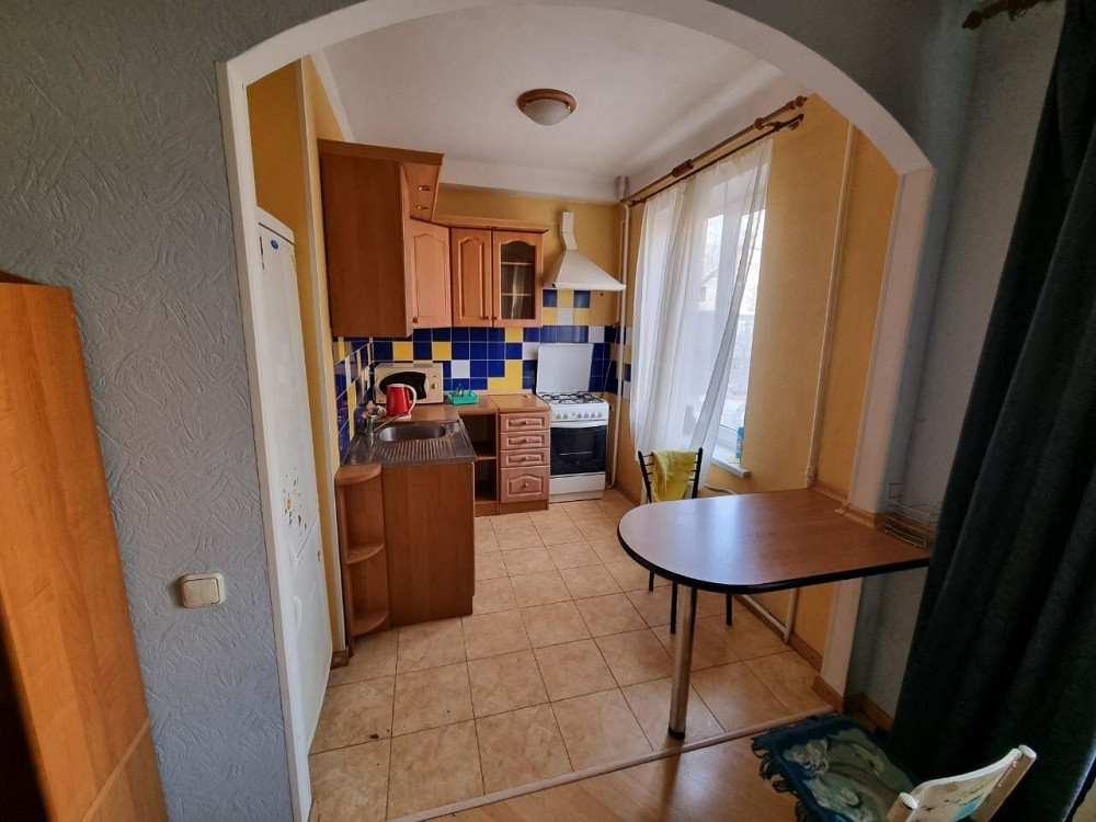 Печерськ 2 окремі 7 хв до метро Звіринецька Бойчука 13 вулиця Київ - зображення 6