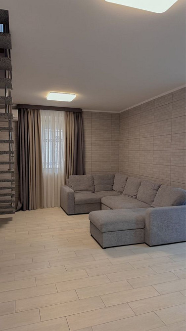 Оренда двохрівневої квартири в чудовому районі міста Рівне Рівне - зображення 1