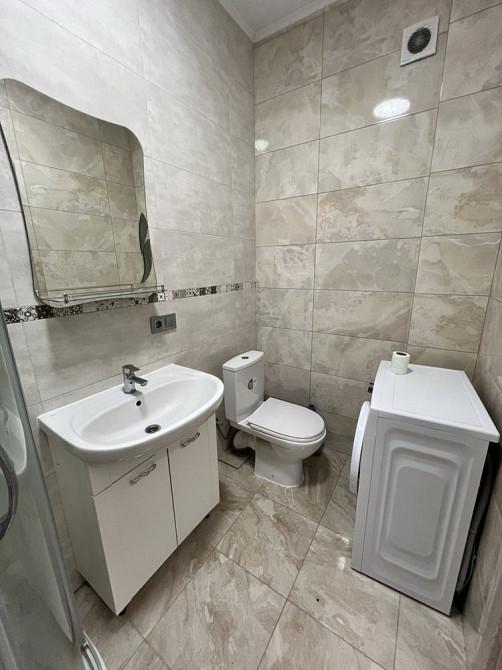 Здається в оренду гарна студія в новобудові Ужгород - зображення 6