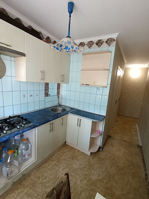 Продаю 2 ком квартиру Театральная 2/5, 44/31/6,  ремонт Николаев - изображение 1