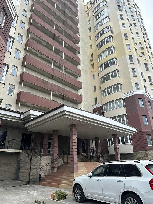 Велика 1но  кімнатна квартира 76,6м2, з видом на море, м. Чорноморськ Бурлача Балка - зображення 1