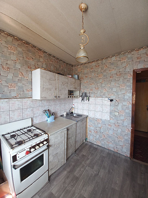 Продам двокімнатну р-н Оксамит Новомосковськ - зображення 1