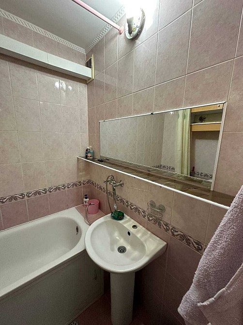 Двокімнатна квартира.Центр.Кімнати роздільні.Меблі.Побутова техніка Житомир - изображение 7