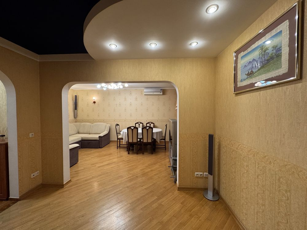 Продаж просторої 4-х квмнтаної квартири, 107,3м² вул.Вишняківська 13Б Киев - изображение 5