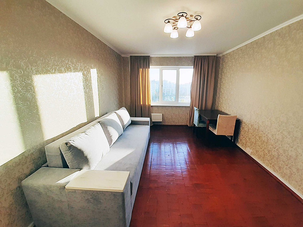 Аренда 2к квартиры 56м2, Бажана 9, метро Вырлица, Харьковская Киев - изображение 1