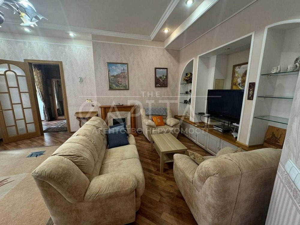 Оренда 3к Михайлівська Шевченківський Київ Центр метро Майдан Незалежн Киев - изображение 1