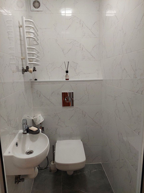 Продається від власкика 2к квартира у ценрі міста Коломия - зображення 7