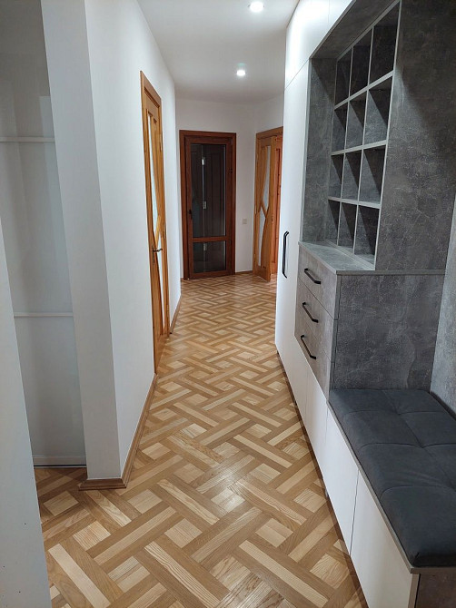 Продається від власкика 2к квартира у ценрі міста Коломия - зображення 4