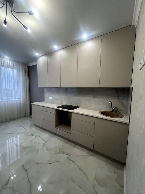 ЖК "Скай Сити", 1 комн с новым ремонтом.Торг Одесса - изображение 2