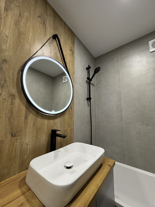 Двокімнатна квартира в Центральному парку! ГАЗове опалення Ірпінь - зображення 2