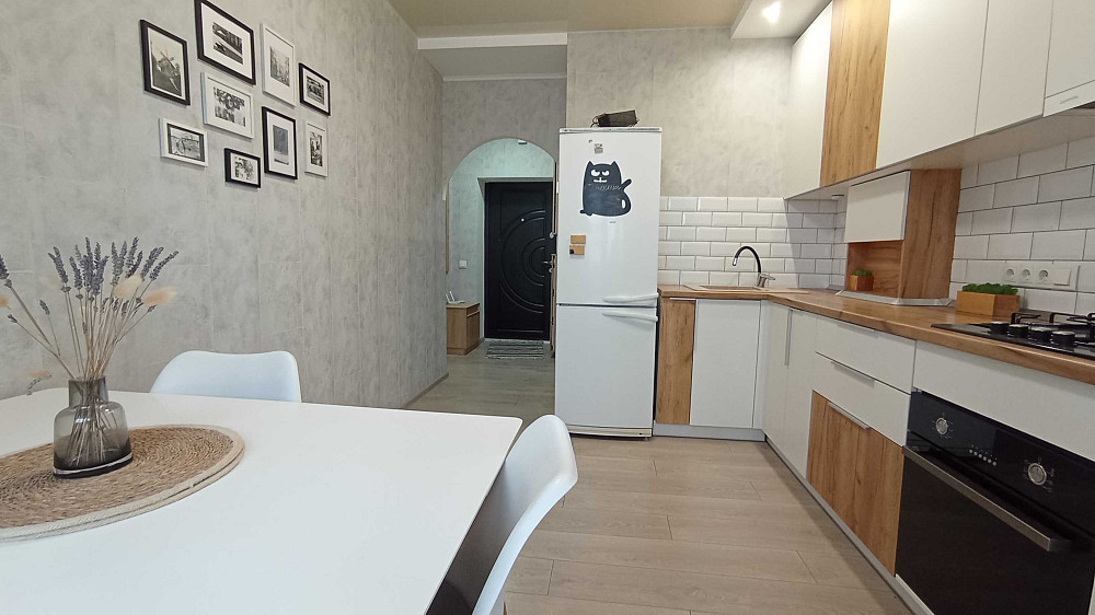 Ціну знижено! Гарна та затишна 1 к. квартира в ЖК Петрівський квартал Софіївська Борщагівка - зображення 2