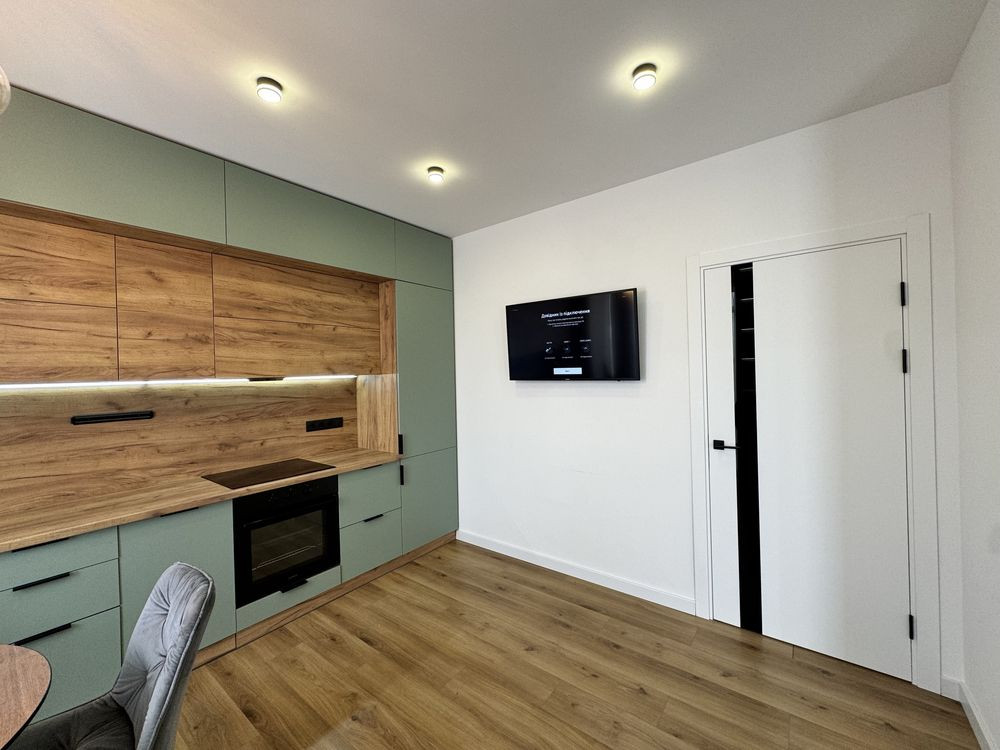 Квартира з дизайнерським ремонтом в центрі міста! Ірпінь - зображення 3