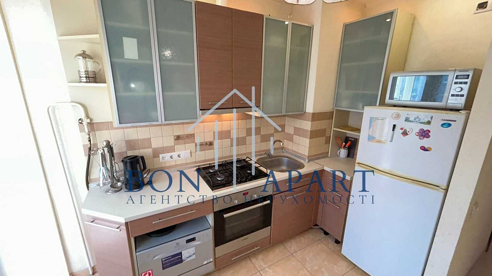 Поділ! Здам 2к квартиру по вул. Оболонська 35 метро "Тараса Шевченко" Київ - зображення 1