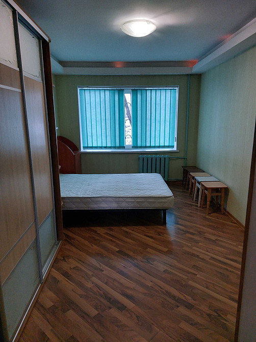 Сдам 3-х комнатную квартиру хозяин Дарницкий жд Київ - зображення 1