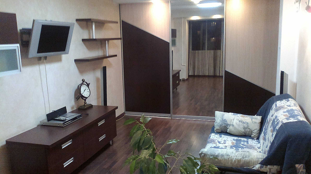 Сдам на длительный срок 1-к кв. мк-р Вузовский Одеса - зображення 1