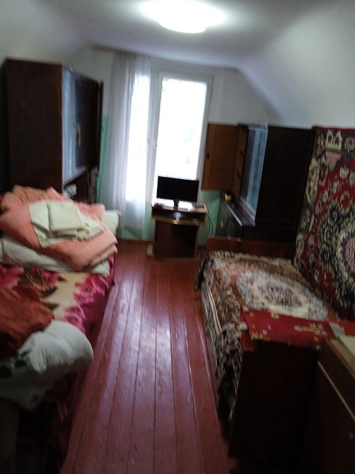 Нерухомість продам 2км мансарду на 2 пов рн Бережанська 2км кухня газ Чернівці - зображення 1