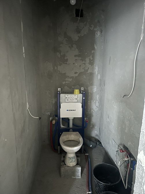 Продам 2 кімнатну квартиру  Варшавський Олександра Олеся 6а 8 поверх Киев - изображение 5