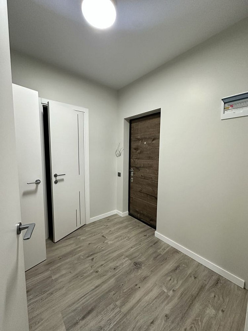 Продам 1 кімнатну квартиру з ремонтом в Новобудові Рівне - зображення 6