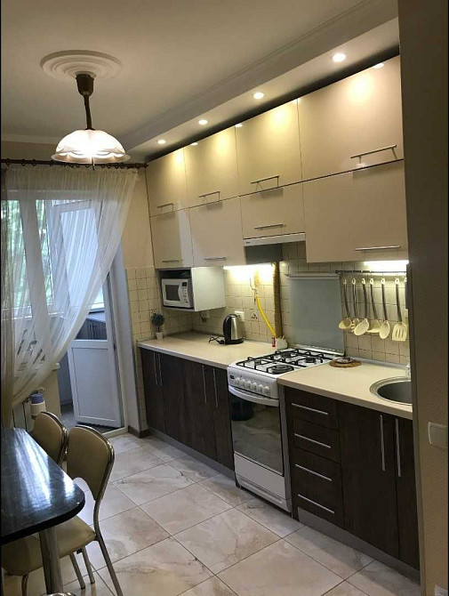 Свіжа 2к біля "Арсену" ремонт/меблі/техніка Ровно - изображение 3