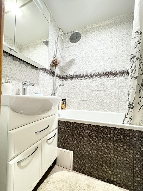 Здається в оренду 2х кімнатна квартира по вул. Київська Обухов - изображение 1