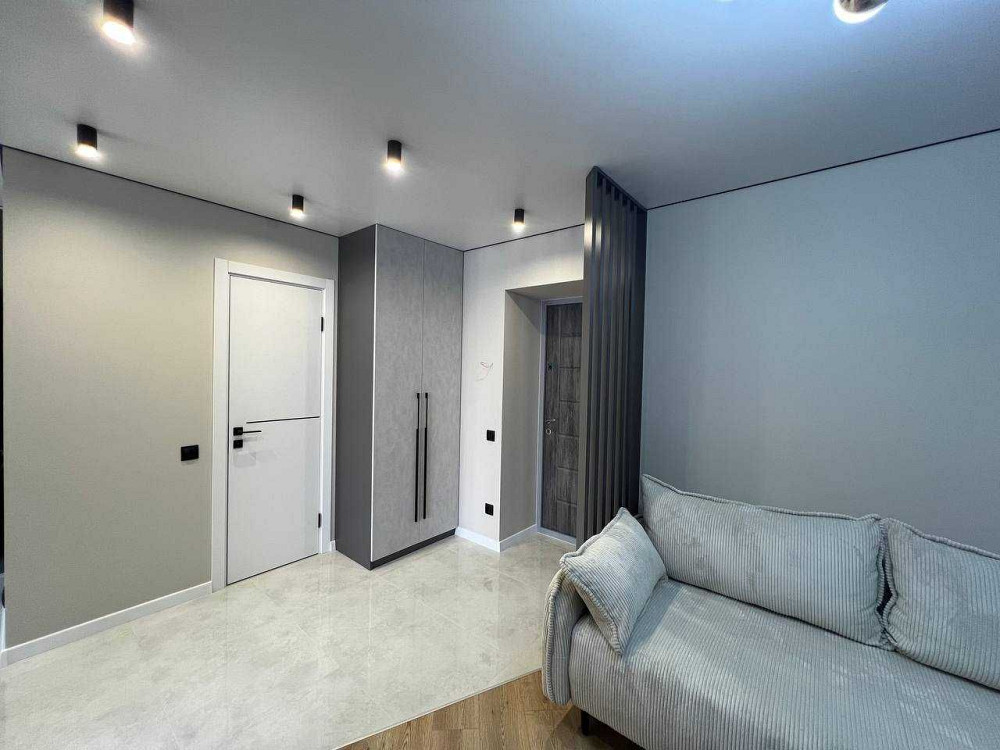 Стильна квартира в Центральній частині міста Тернопіль - зображення 1