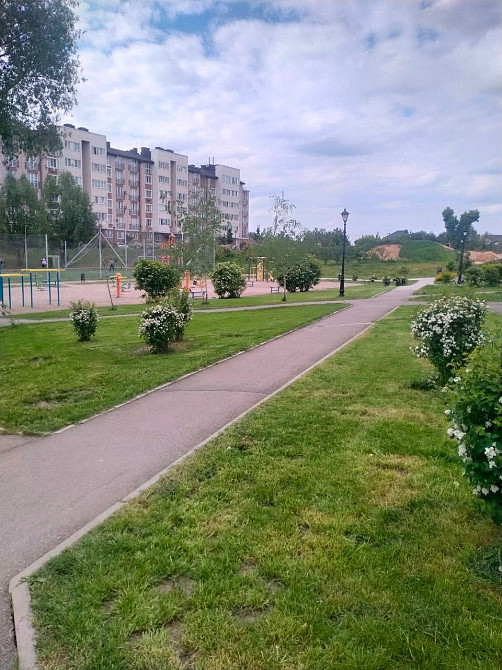 ТЕРМІНОВО ПРОДАЕТЬСЯ!! 4-кім квартира в ЖК «Озерний гай» площ 130кв.м Гатное - изображение 1