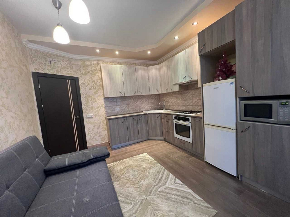 Облаштована 1-но кімнатна квартира 49 м.кв. ЖК "Almond apartments". Гатное - изображение 2