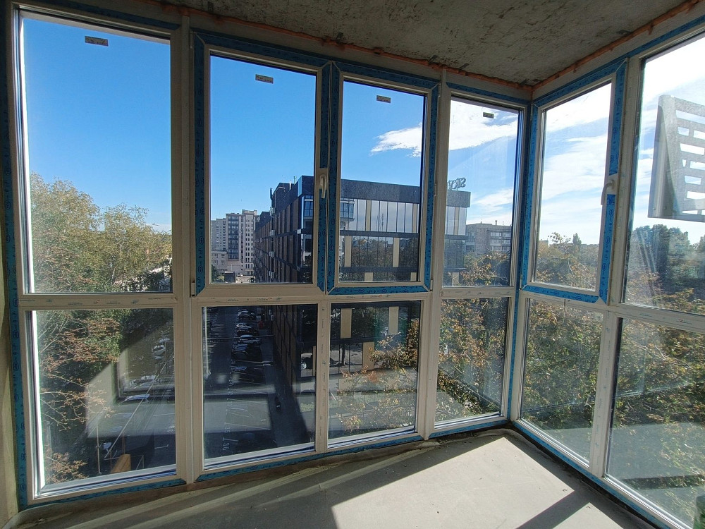 Продаж 1к квартири в елітному будинку центральної частини міста. Рівне - зображення 4