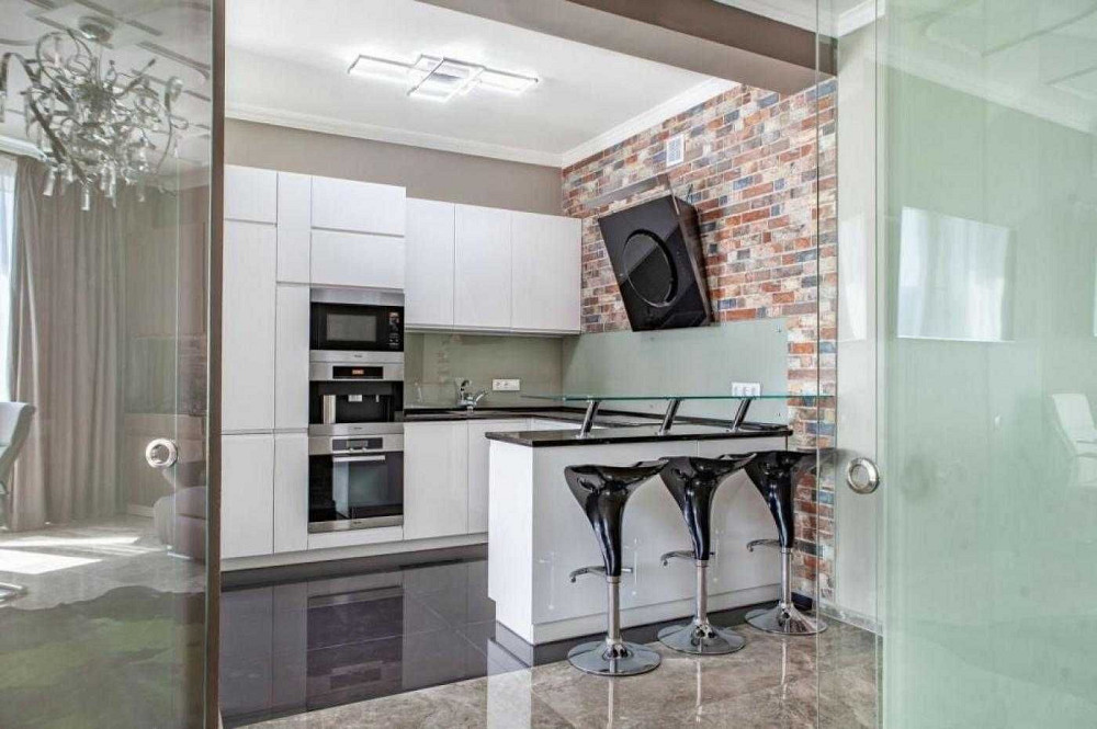 Оренда 2к квартири 65м2 ЖК «Royal Tower» вулиця Саксаганського 37К Київ - зображення 1