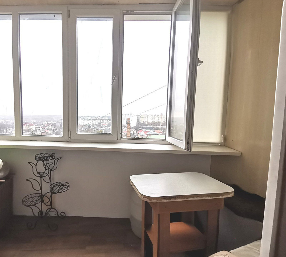 Продам квартиру,в районі 12 школи по вул.Грушевського Ровно - изображение 3